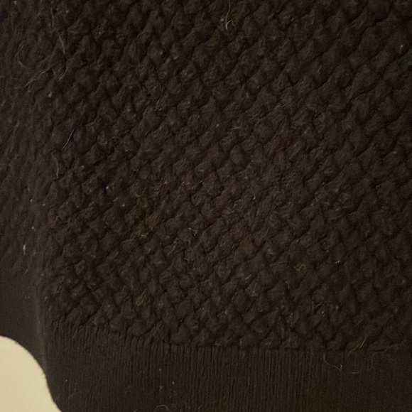 Black Waffle knit sweater - Picture 2 of 2